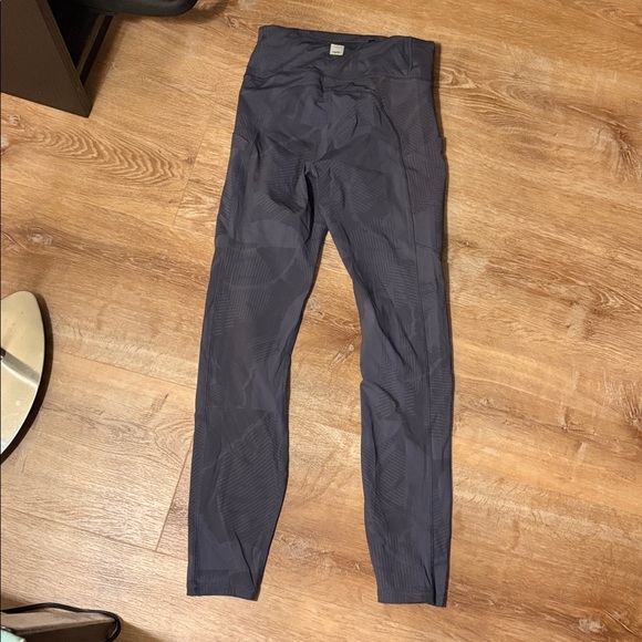 Gray patterned Vuori leggings - Picture 6 of 7